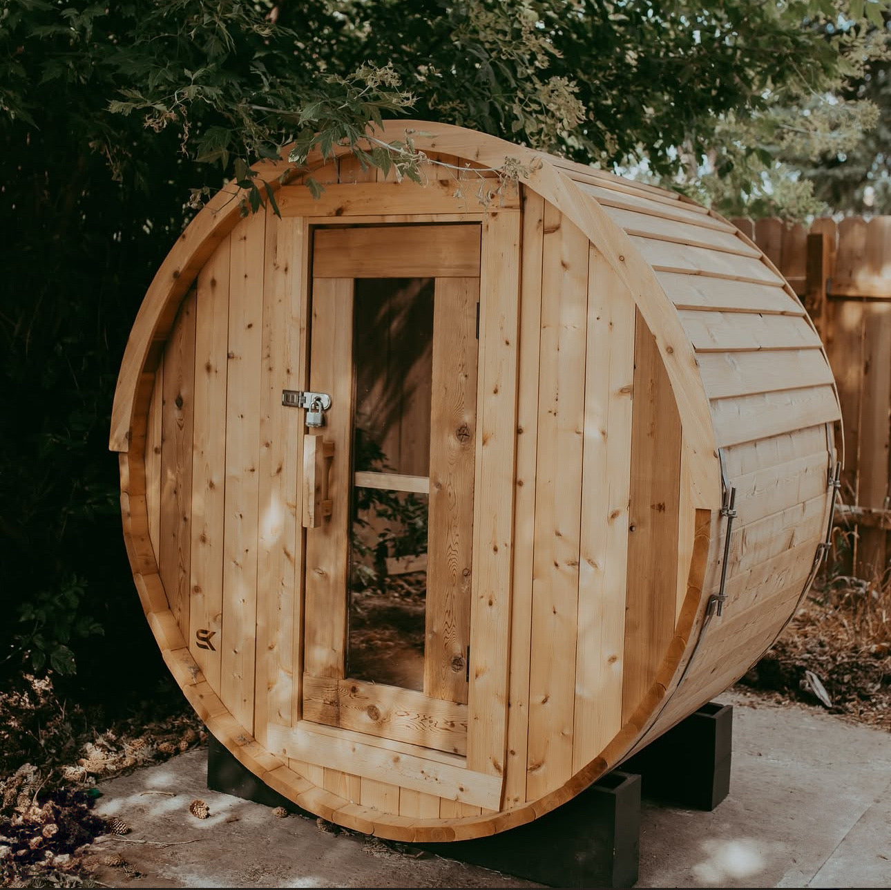 Your Complete Guide to Choosing the Right Barrel Sauna for Your Home, Cabin, or Airbnb